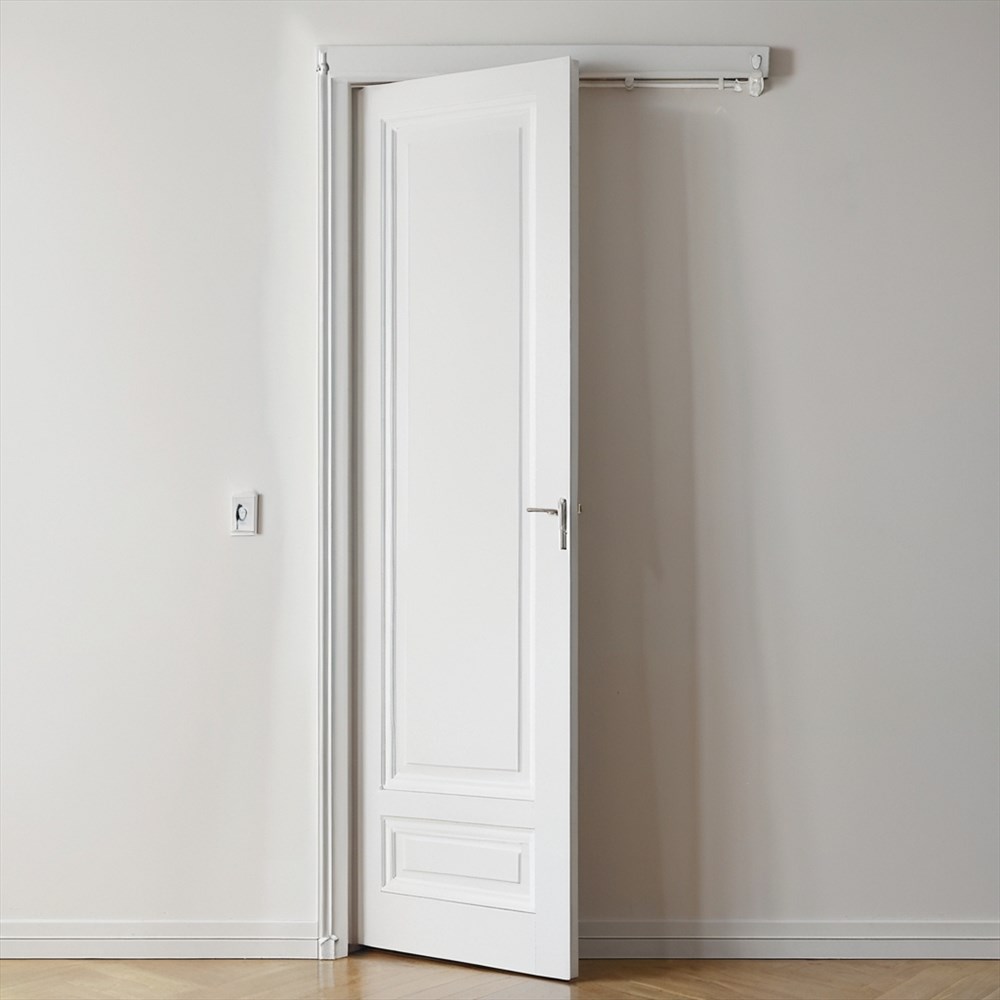 Peindre une porte au rouleau sans marques