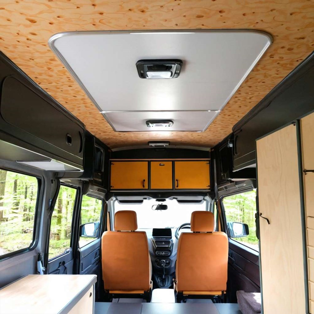 Rénovation du Plafond d’un Camping-Car
