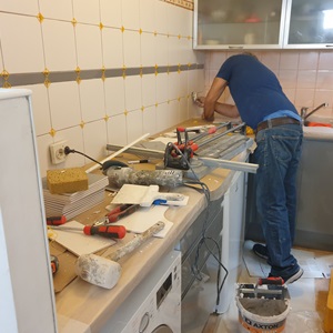Zeki karagoz , un technicien du sol à Châtillon