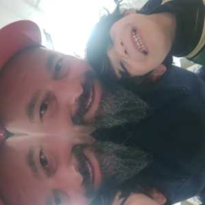 Yohann michelet , un poseur de clôture à Porto-Vecchio